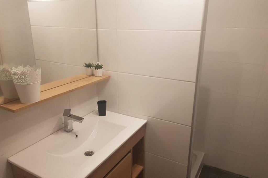 Petite Maison Au Calme Appartement Macey  Buitenkant foto